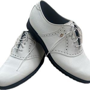 NEW FootJoy Classics Professional Golf Shoes 9 1/2